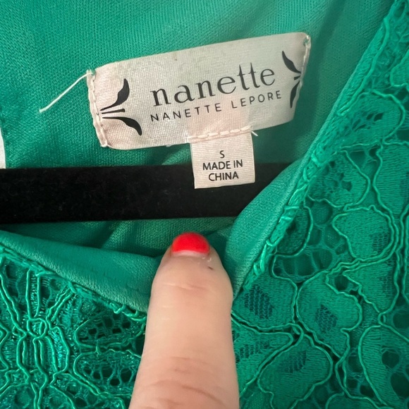Nanette emerald Green Lace Top size S (F120) - Picture 5 of 5